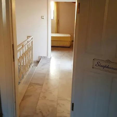 Anja Kusadası